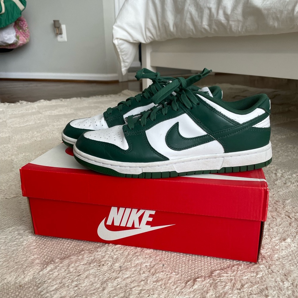 Nike Dunk Michigan State size 7.5